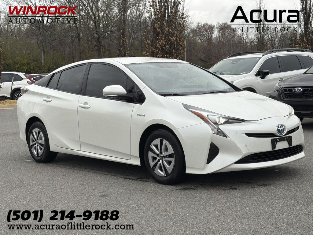 2016 Toyota Prius Four FWD