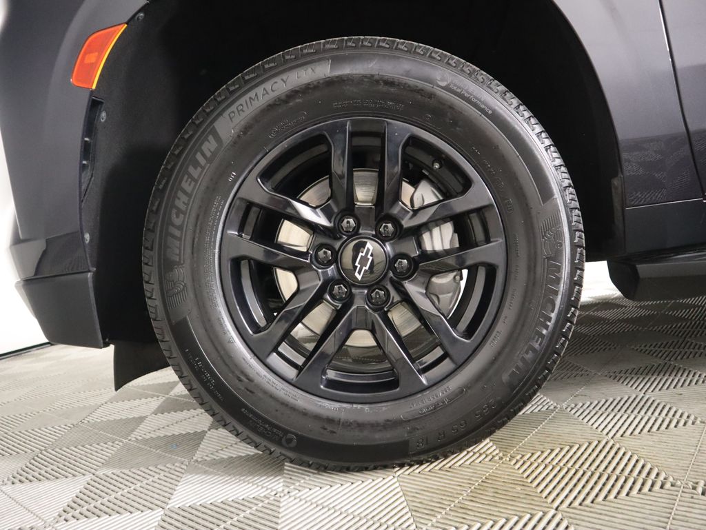 Thumbnail: 2023 Chevrolet Tahoe - 30