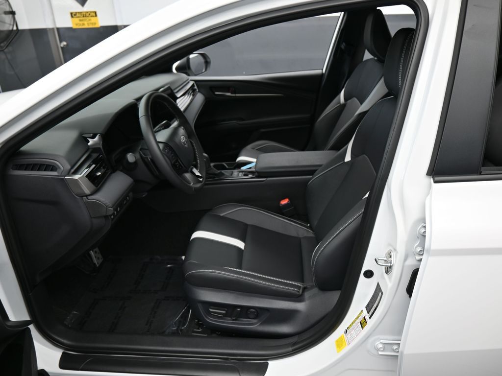 Used 2026 Wind Chill Pearl Toyota SE image 11