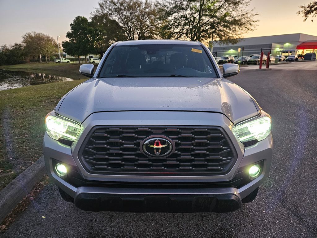 2022 Toyota Tacoma TRD Off-Road 8