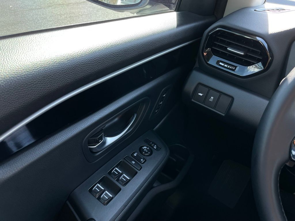 Thumbnail: 2025 Honda Pilot - 23