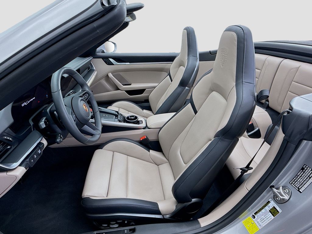 Thumbnail: 2025 Porsche 911 - 5