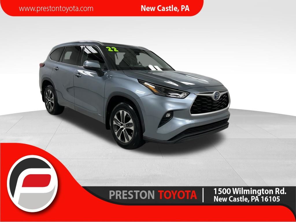 2022 Toyota Highlander Hybrid XLE