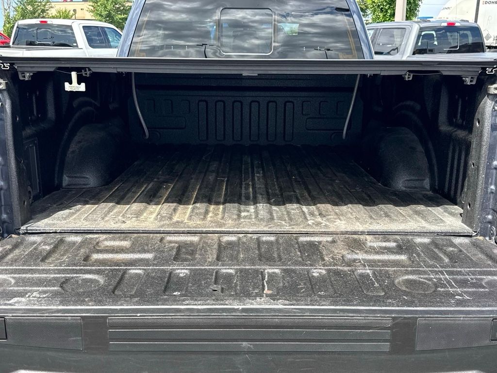 Certified Used 2022 Smoked Quartz Metallic Tinted Clearcoat Ford Lariat image 6