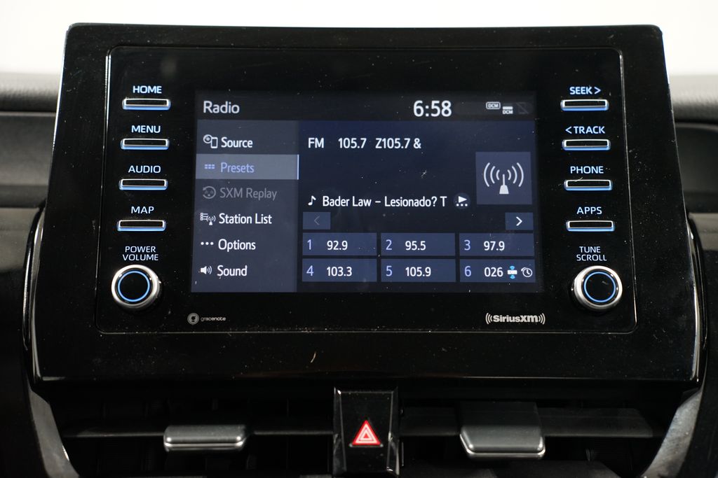 2023 Toyota Camry SE 18