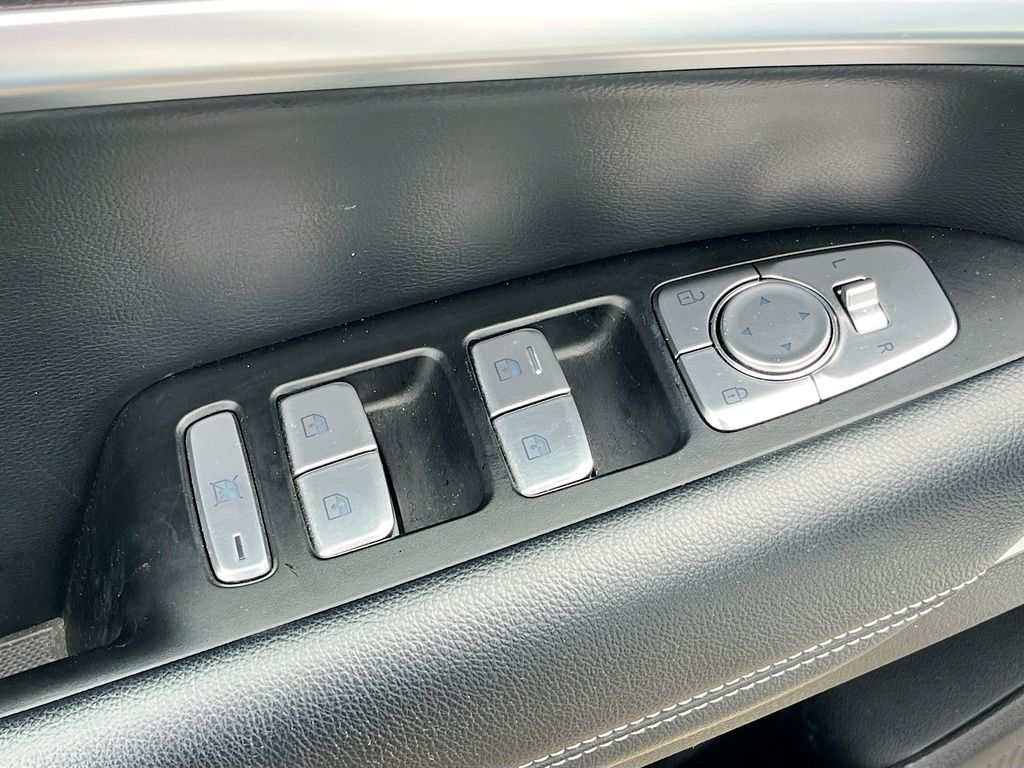 2022 Genesis G70 2.0T White at Genesis of Spring