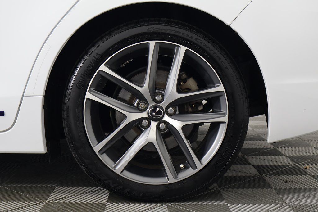 Thumbnail: 2015 Lexus CT - 16