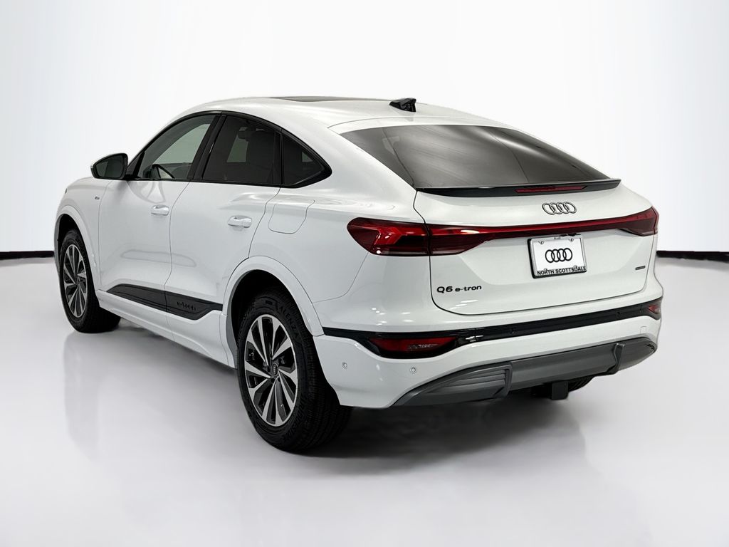 Thumbnail: 2027 Audi Q6 e-tron - 7