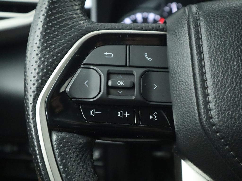 Thumbnail: 2024 Toyota Tundra - 11