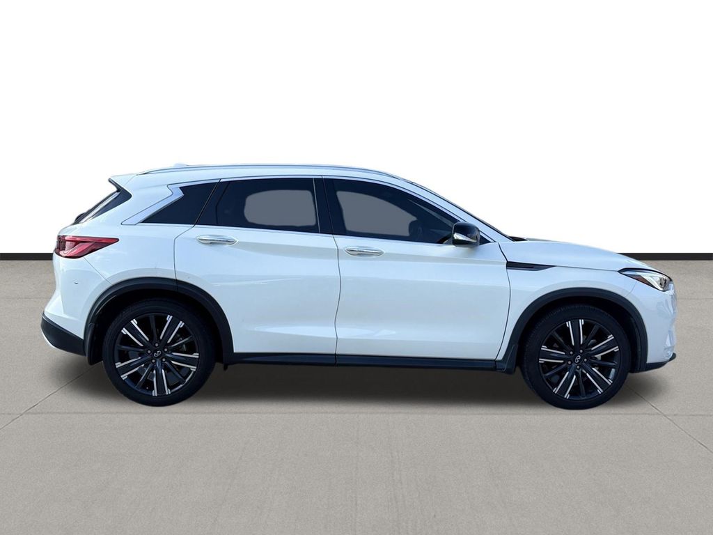 2021 INFINITI QX50 LUXE - 3