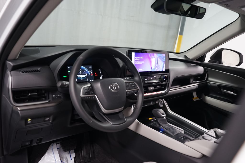 Thumbnail: 2026 Toyota Grand Highlander - 11