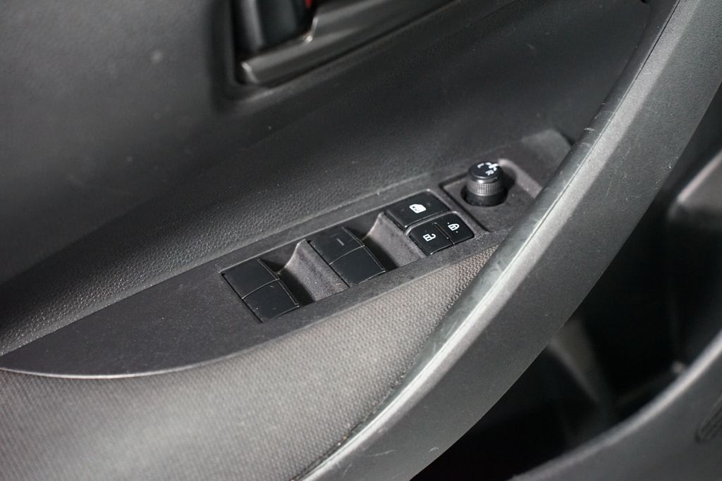 Thumbnail: 2023 Toyota Corolla - 28