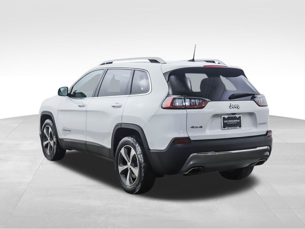 Thumbnail: 2019 Jeep Cherokee - 3