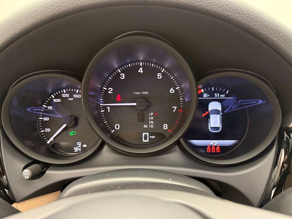 Thumbnail: 2026 Porsche Macan - 11