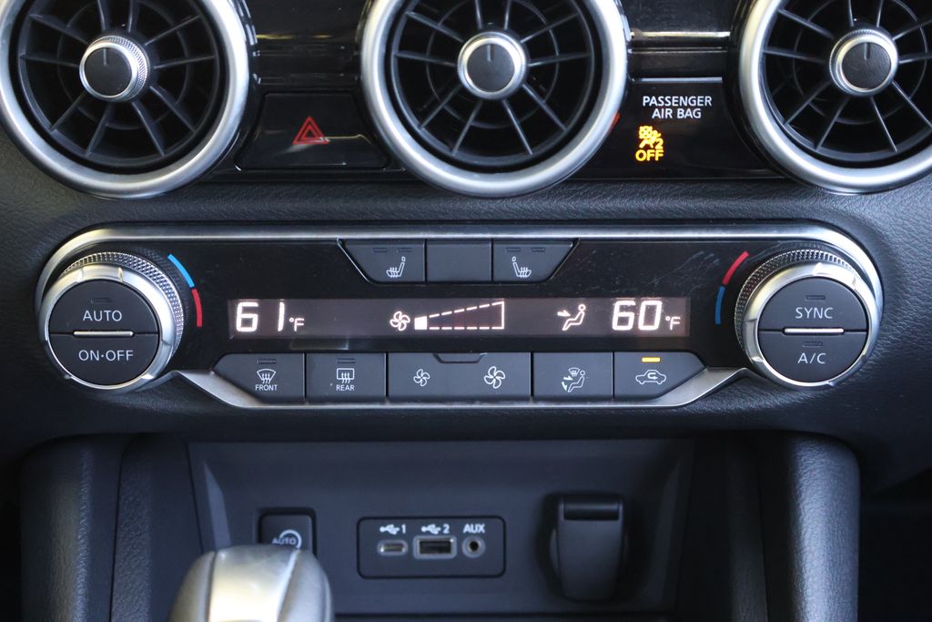 Thumbnail: 2025 Nissan Sentra - 17