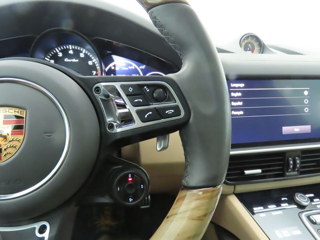 2022 Porsche Cayenne Turbo 14