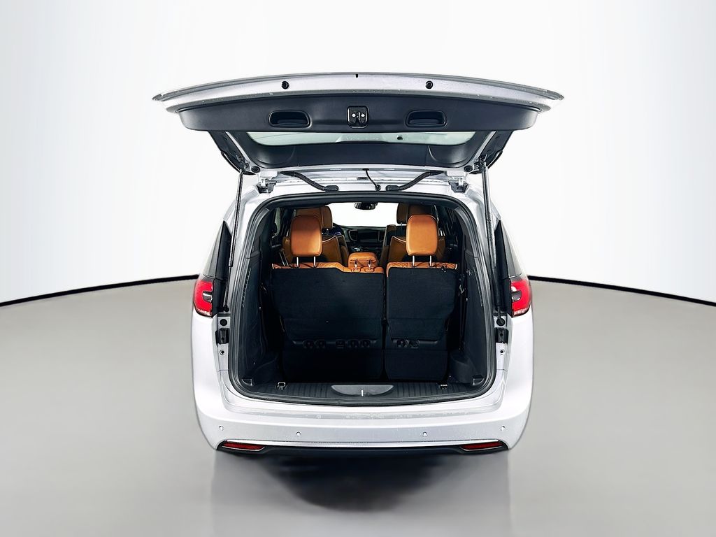 New 2026 Silver Chrysler Pinnacle image 16