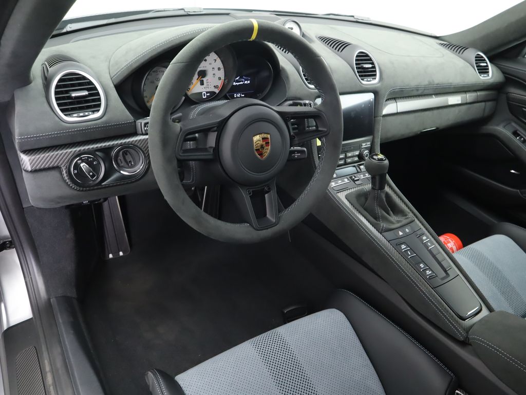Thumbnail: 2025 Porsche  - 4