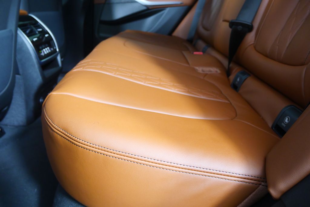 Thumbnail: 2026 BMW X5 - 15