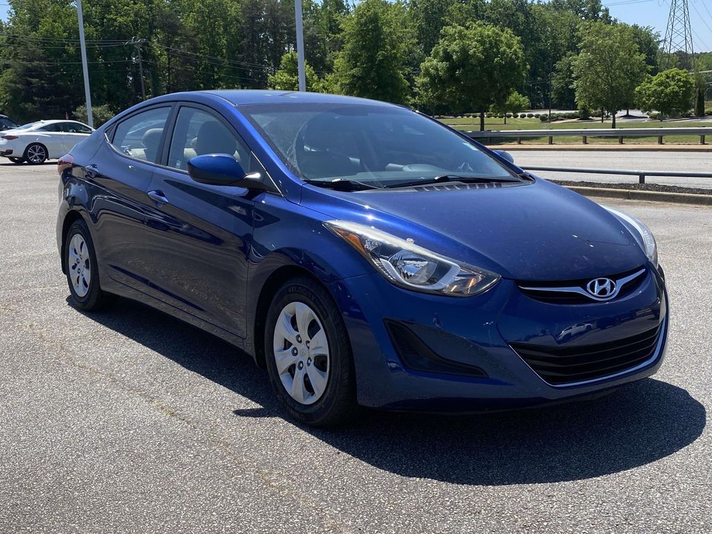 Lakeside Blue 2016 Hyundai Elantra SE FWD Sedan Front-Wheel Drive 6-Speed Automatic