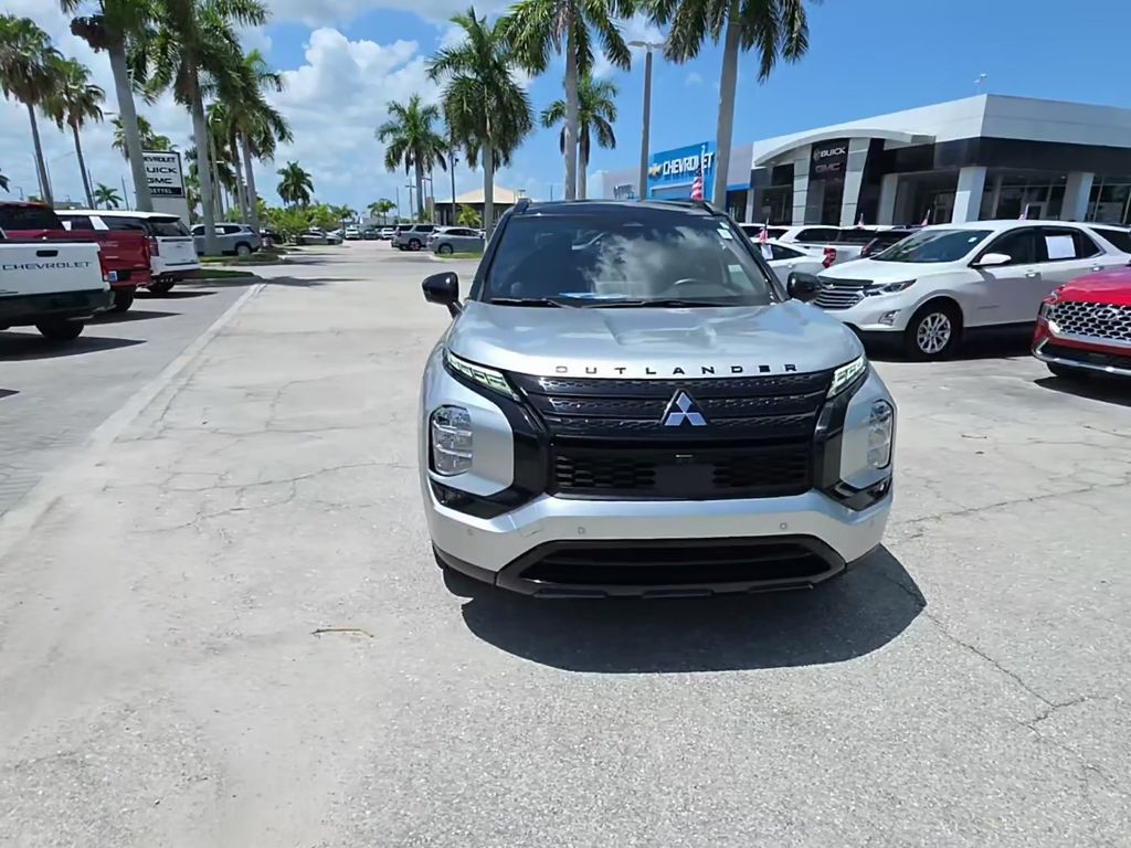 2024 Mitsubishi Outlander SEL