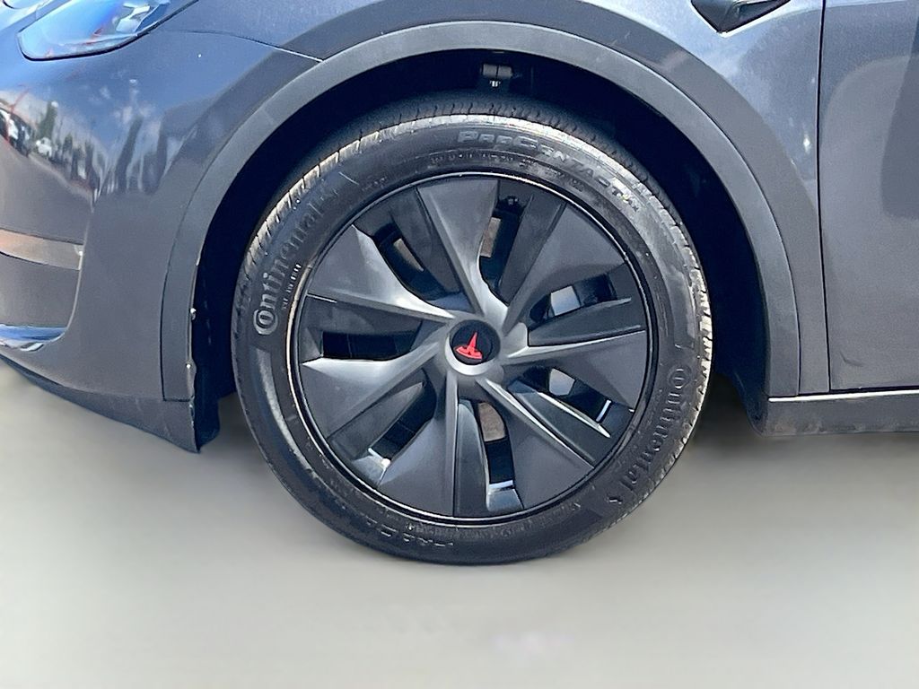 Used 2024 Gray Tesla Standard Range image 32