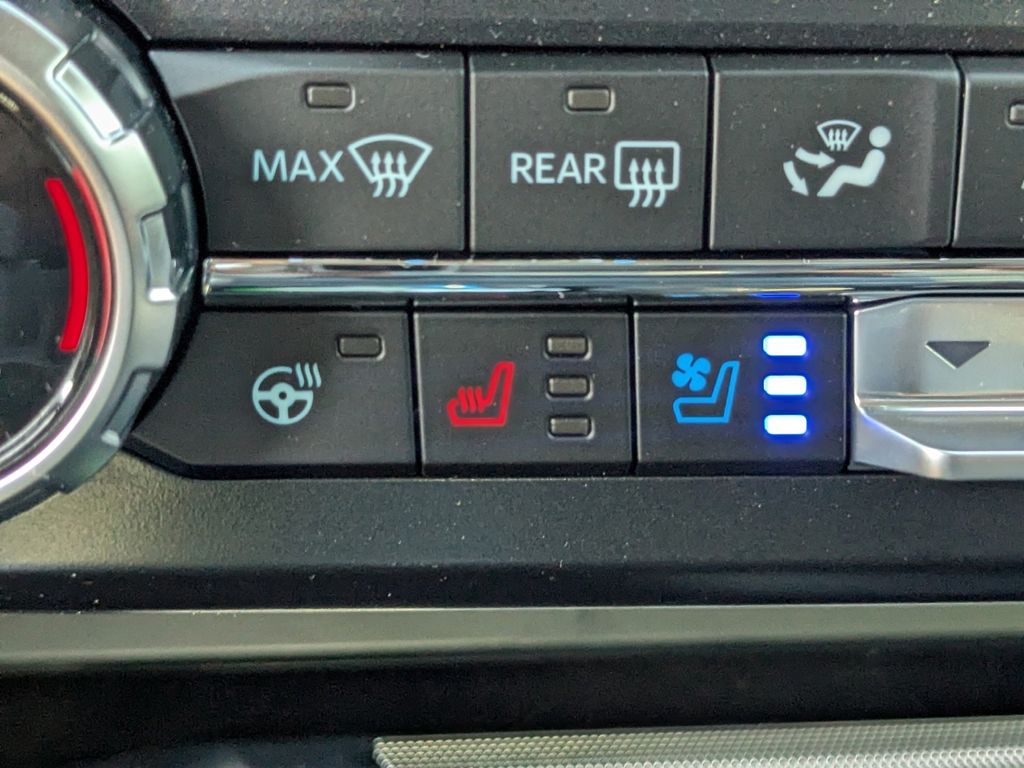 2025 Ford F-450 Super Duty Platinum