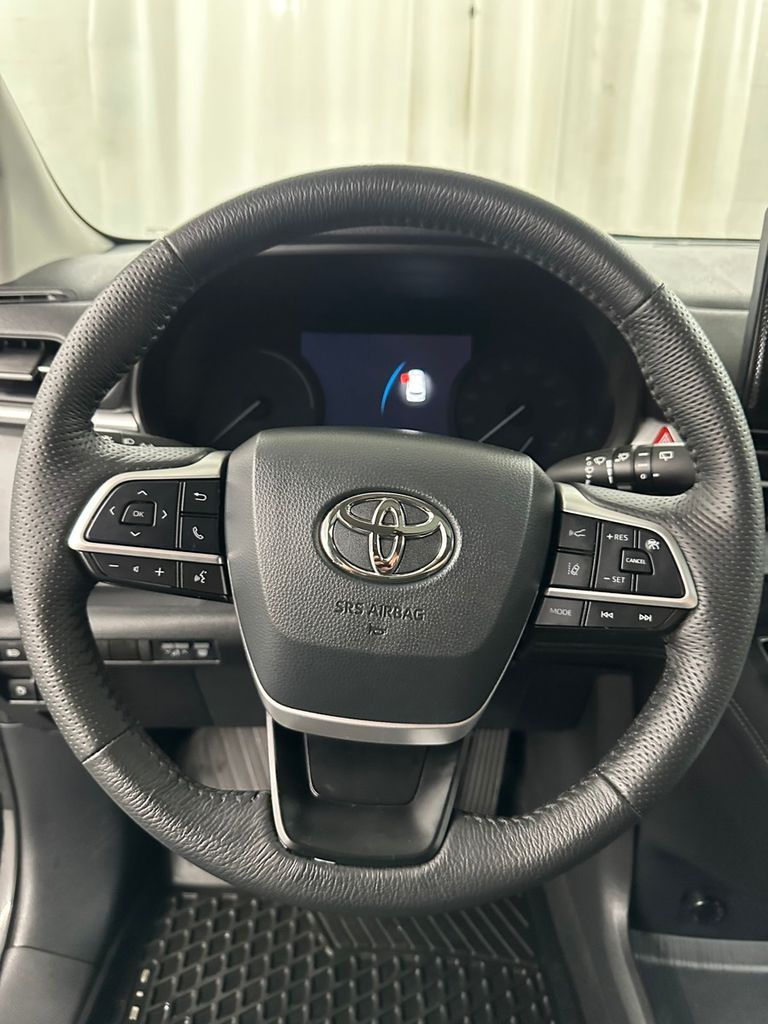used 2025 Toyota Sienna car, priced at $46,985