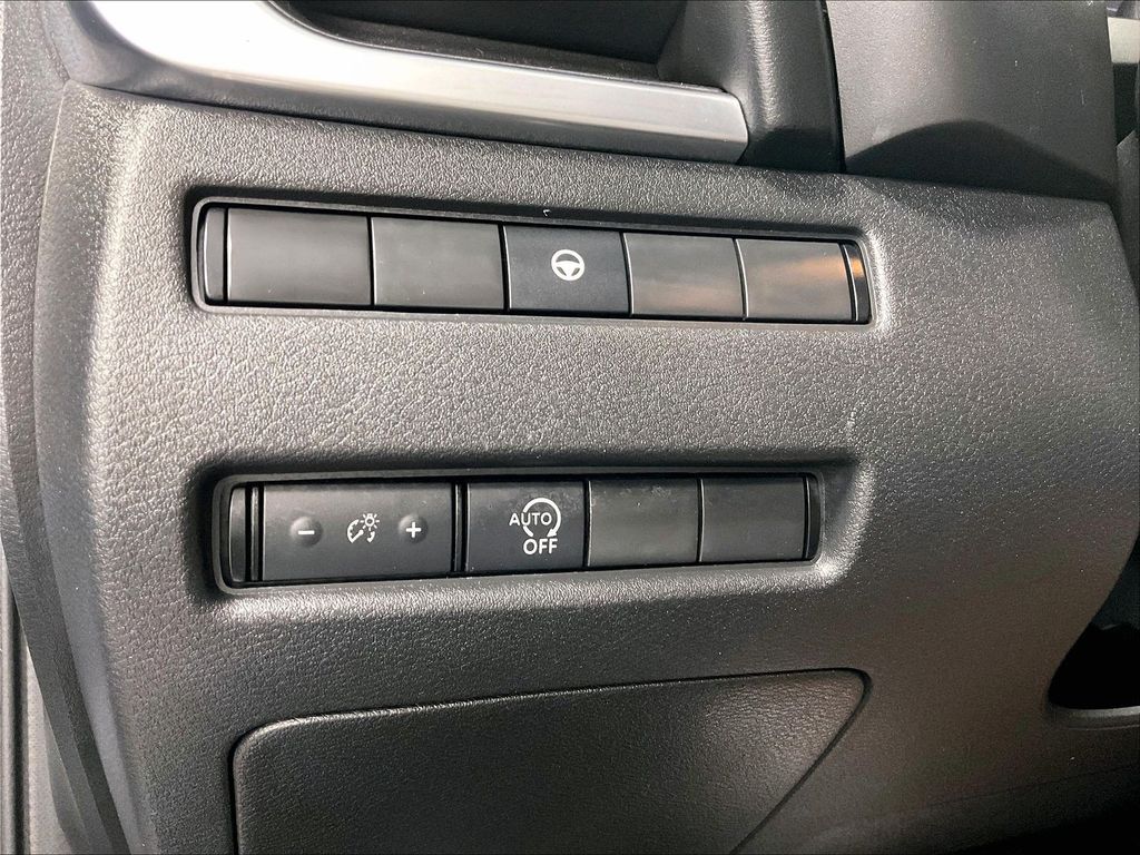 2023 Nissan Rogue — photo 26
