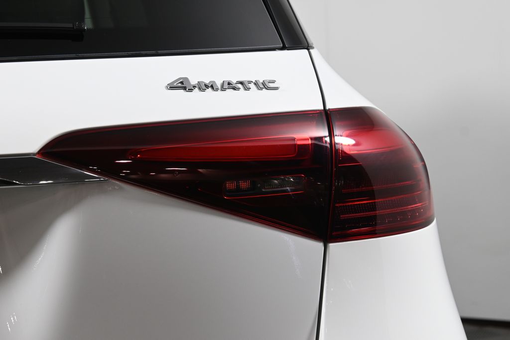 Thumbnail: 2026 Mercedes-Benz GLE - 13