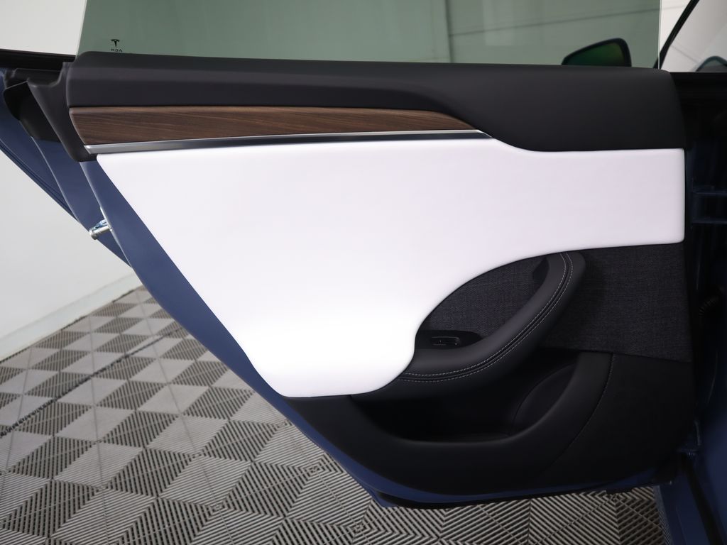 Thumbnail: 2026 Tesla Model S - 27