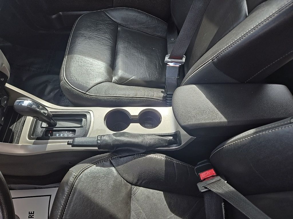 Used 2009  Ford SEL image 23