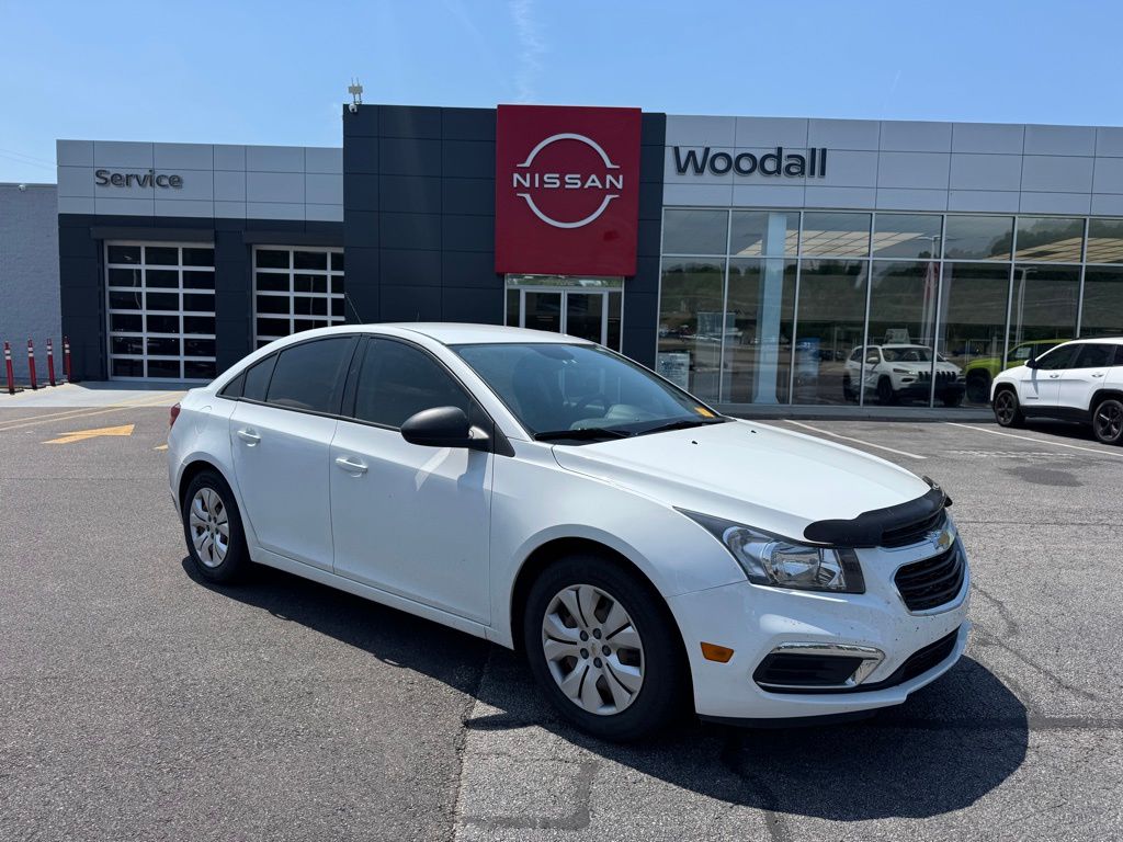 Summit White 2016 Chevrolet Cruze Limited LS FWD Sedan Front-Wheel Drive 6-Speed Automatic Overdrive