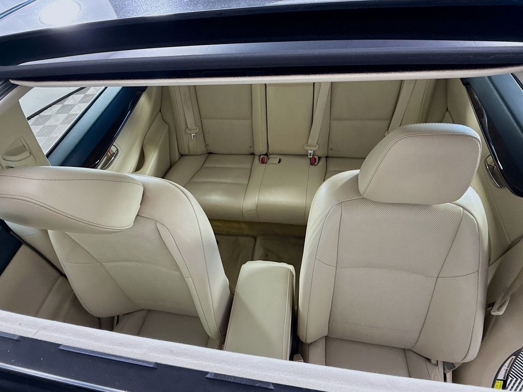 Thumbnail: 2014 Lexus ES - 22
