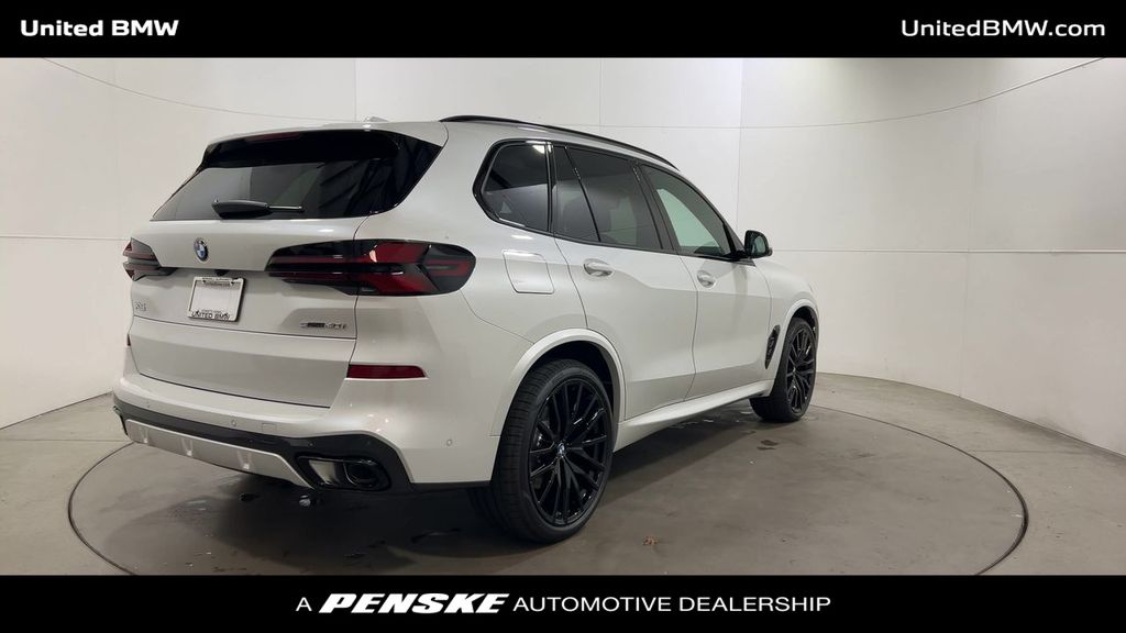 Thumbnail: 2026 BMW X5 - 8