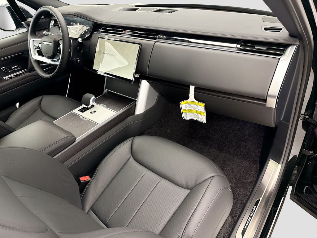 Thumbnail: 2026 Land Rover Range Rover - 16