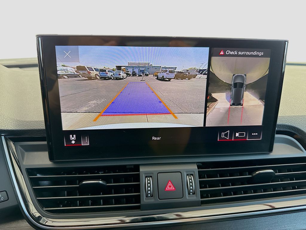 Thumbnail: 2023 Audi Q5 - 15