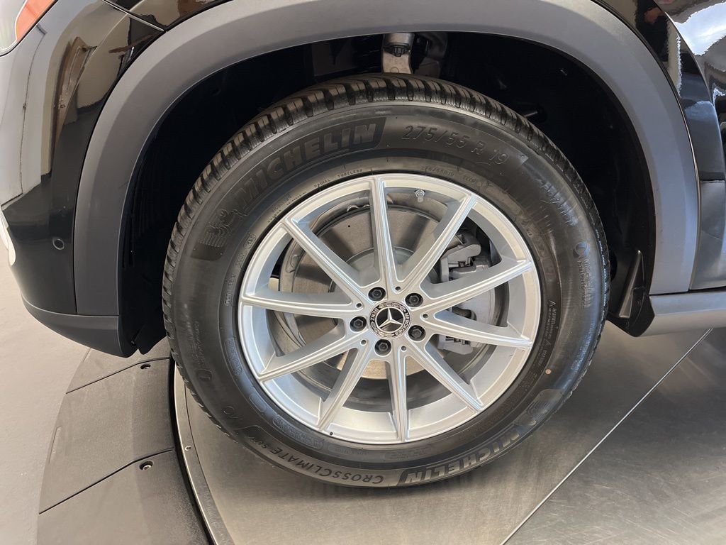 Thumbnail: 2026 Mercedes-Benz GLE - 12