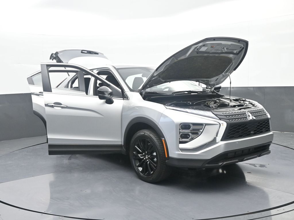 New 2026 Silver Mitsubishi LE image 70