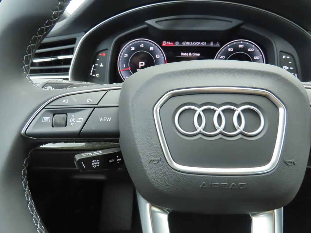 Thumbnail: 2025 Audi Q8 - 11