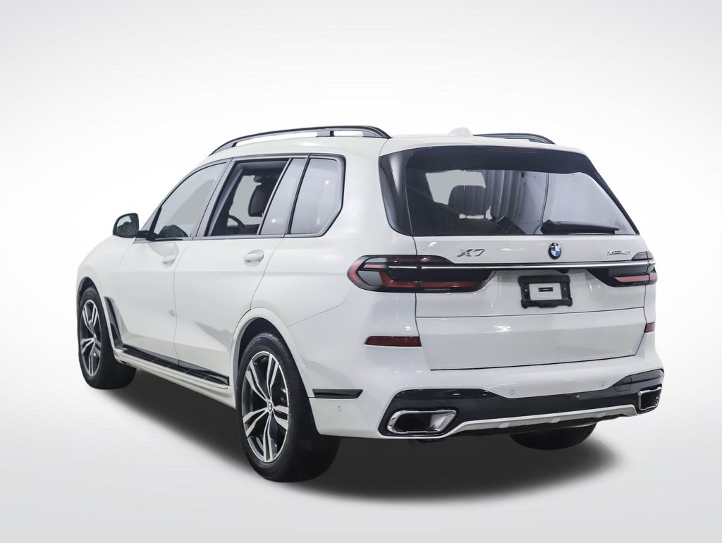 Thumbnail: 2026 BMW X7 - 3
