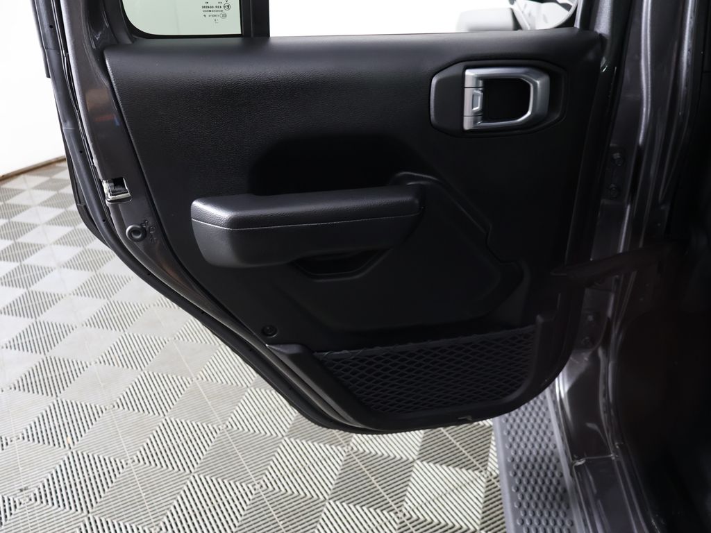 Used 2023 Gray Jeep Altitude image 22