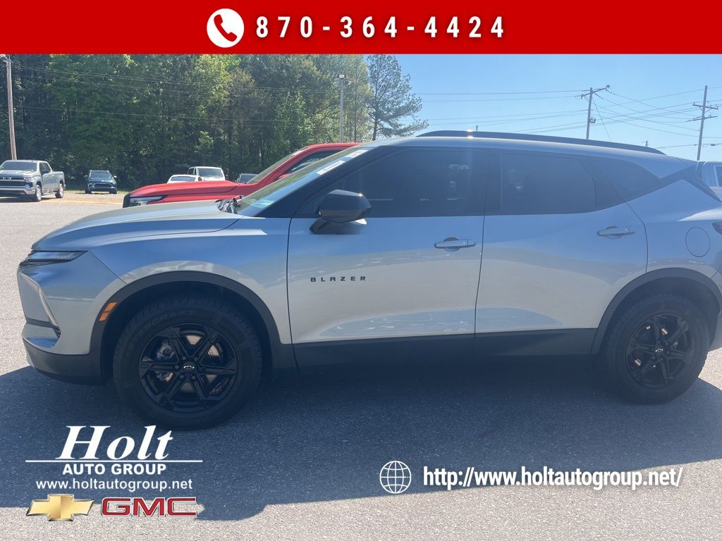 View vehicle photo 2