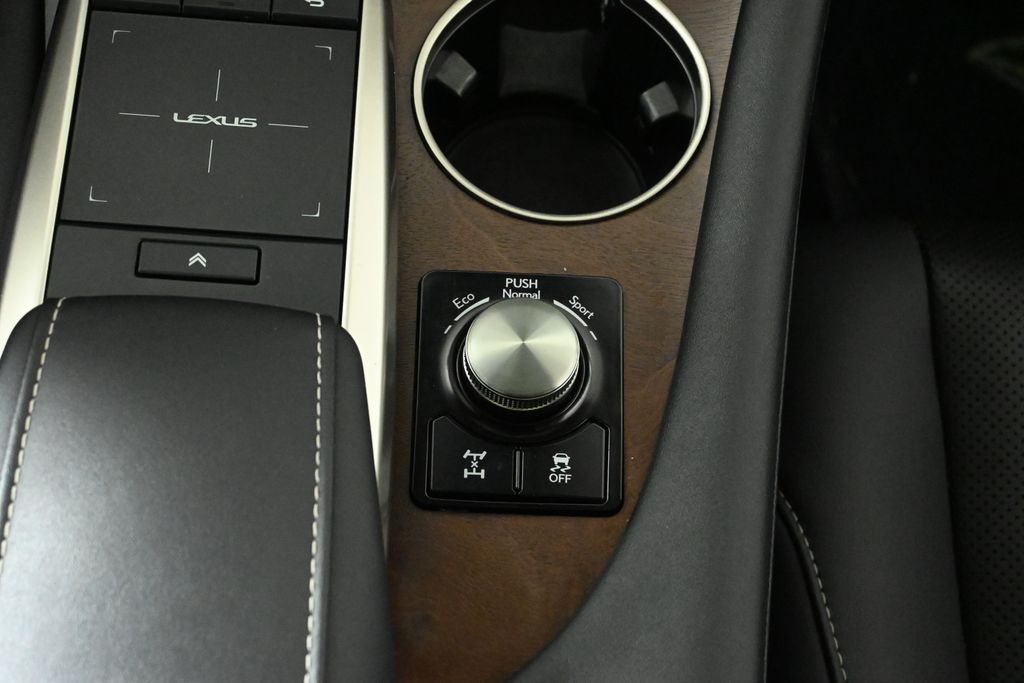 Thumbnail: 2022 Lexus RX - 23