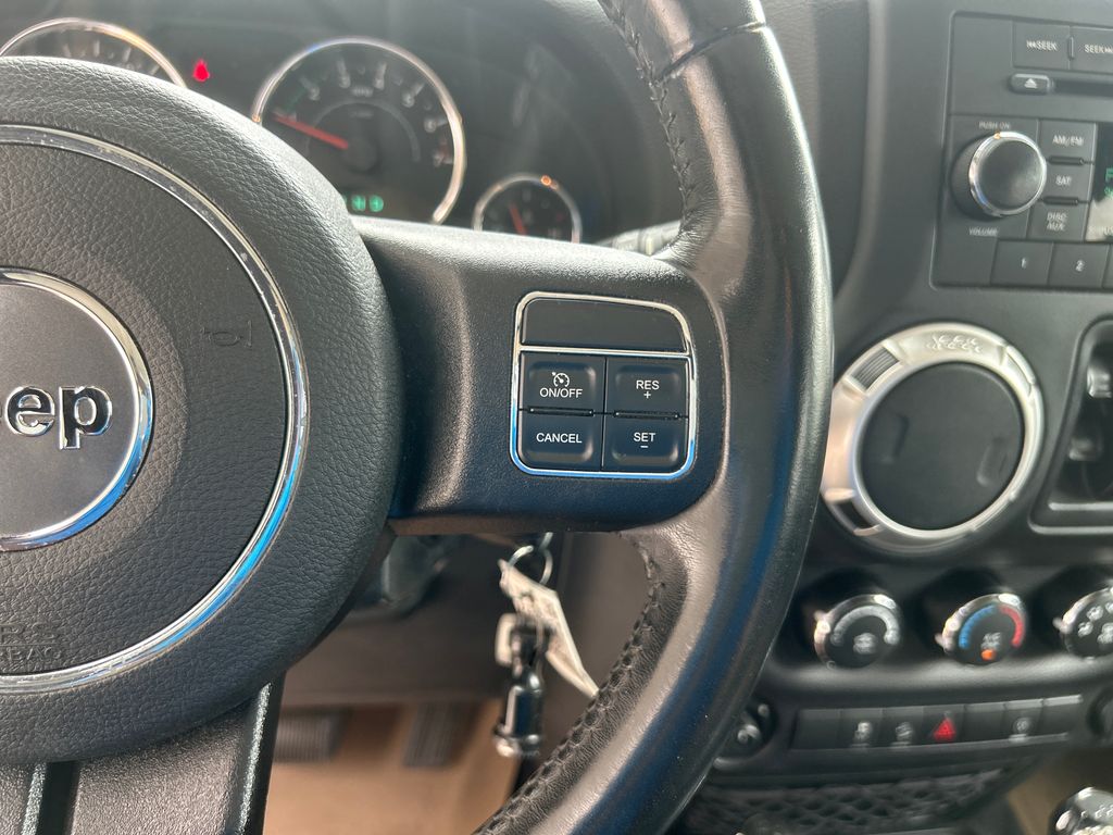 Used 2018 White Jeep Unlimited Sahara image 20