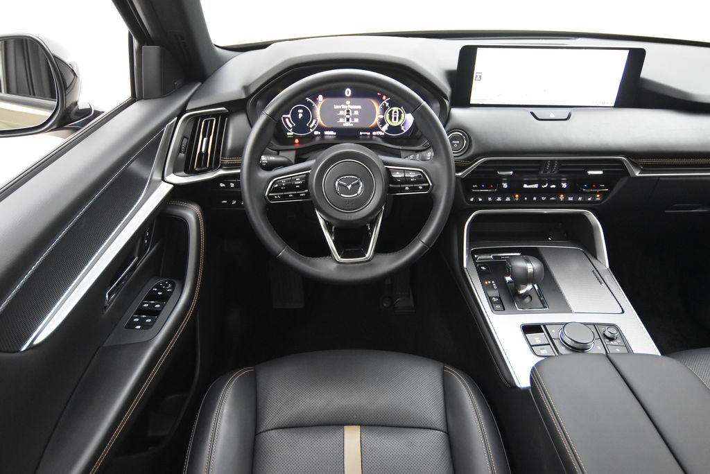 2025 Mazda CX-70 PHEV Premium Plus photo