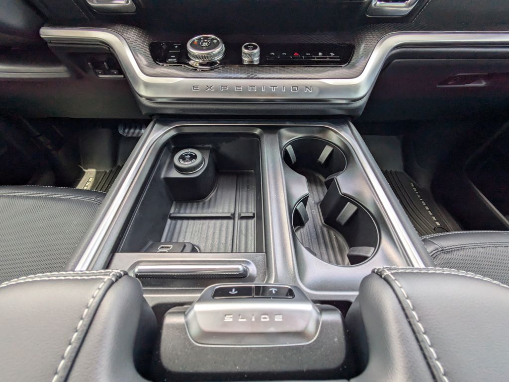 2026 Ford Expedition Max Platinum MAX
