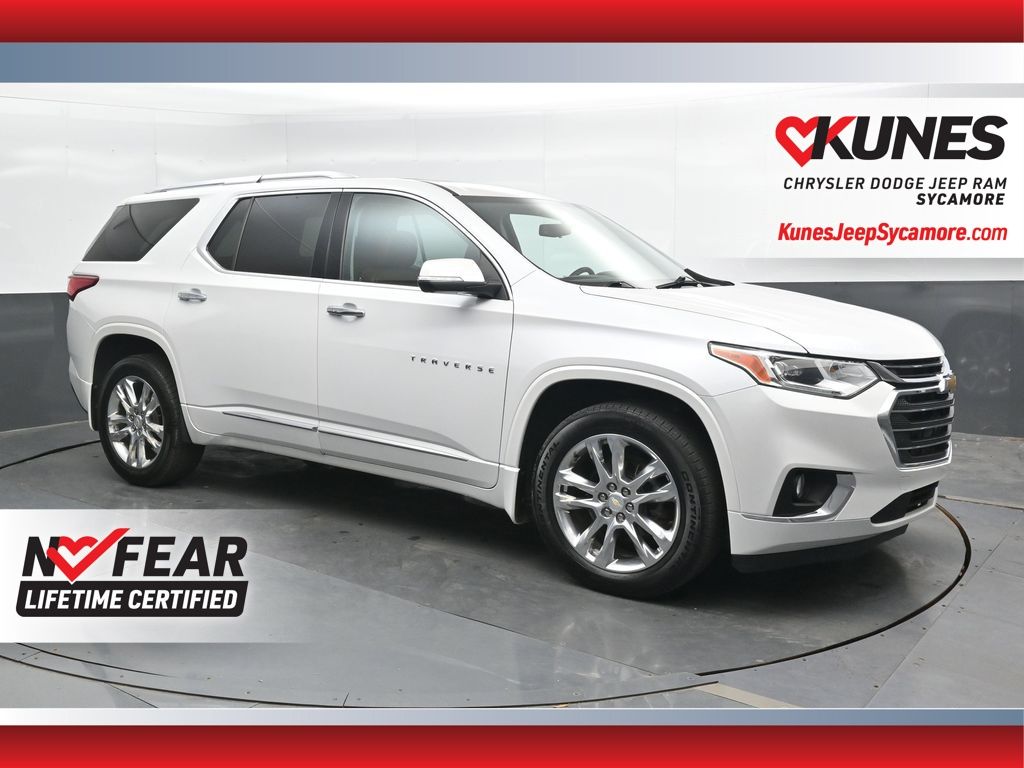 White 2021 Chevrolet Traverse SUV / Crossover Four-Wheel Drive 9-Speed Automatic