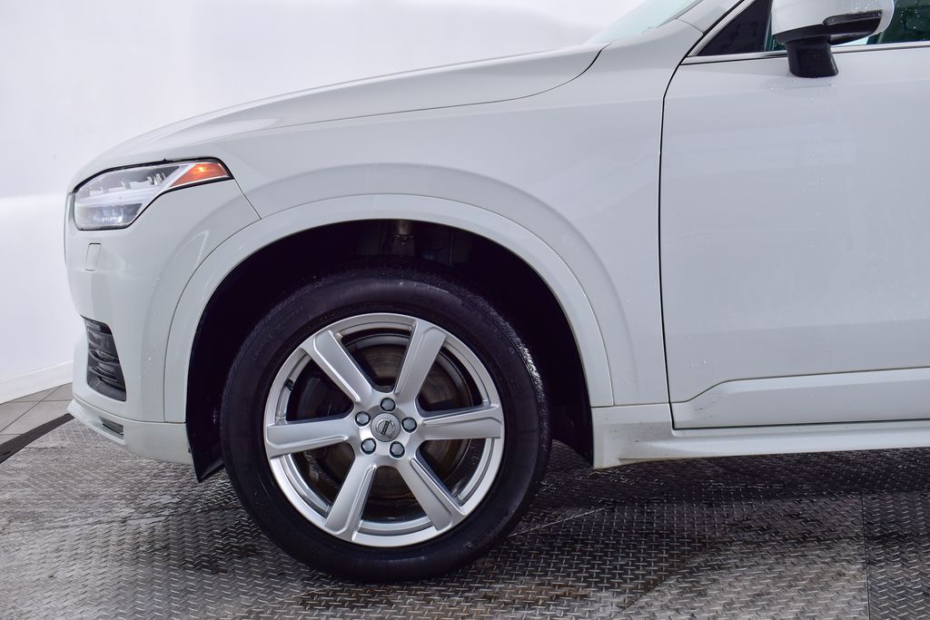 Thumbnail: 2021 Volvo XC90 - 28