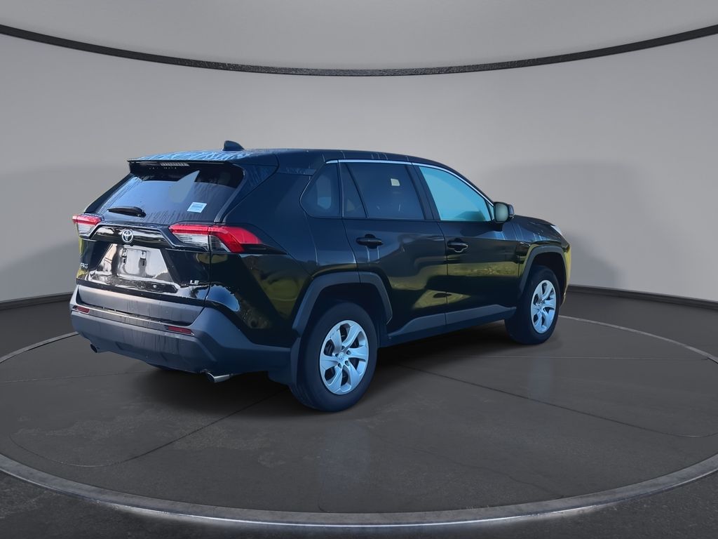 Thumbnail: 2024 Toyota RAV4 - 8
